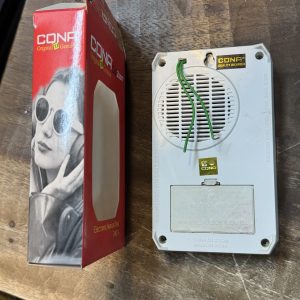 MUSICAL DOOR BELL .